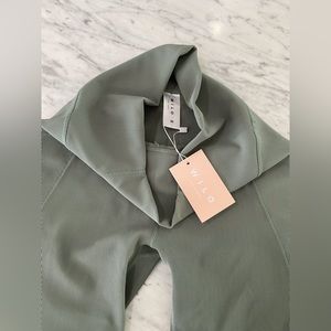 Ribbed High Rise Active Shorts in Green - Medium